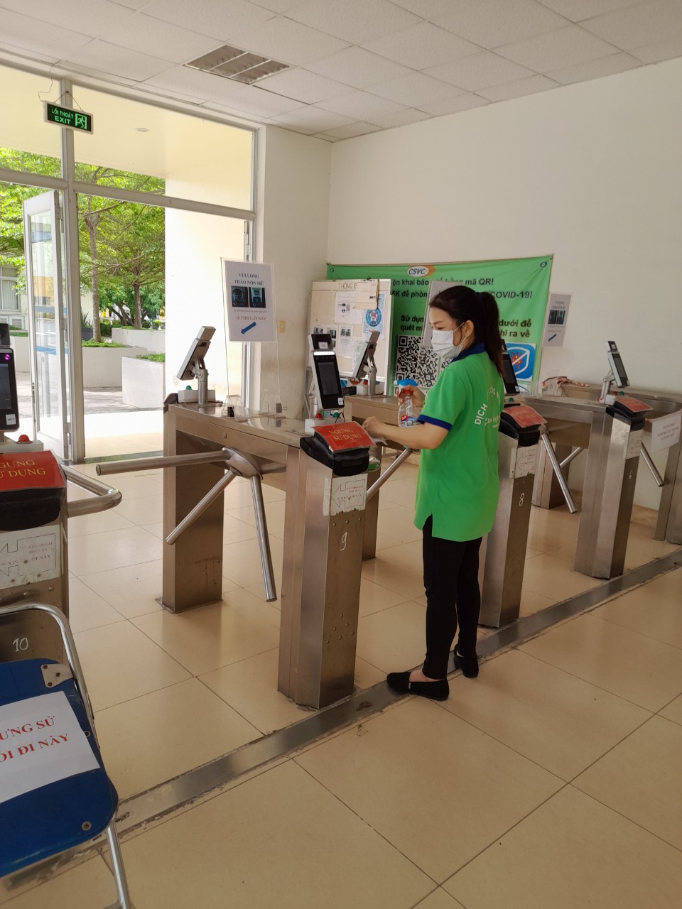 Dịch vụ vệ sinh công nghiệp