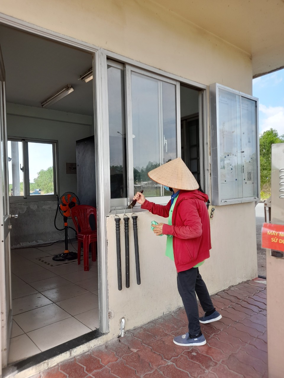 Dịch vụ vệ sinh công nghiệp