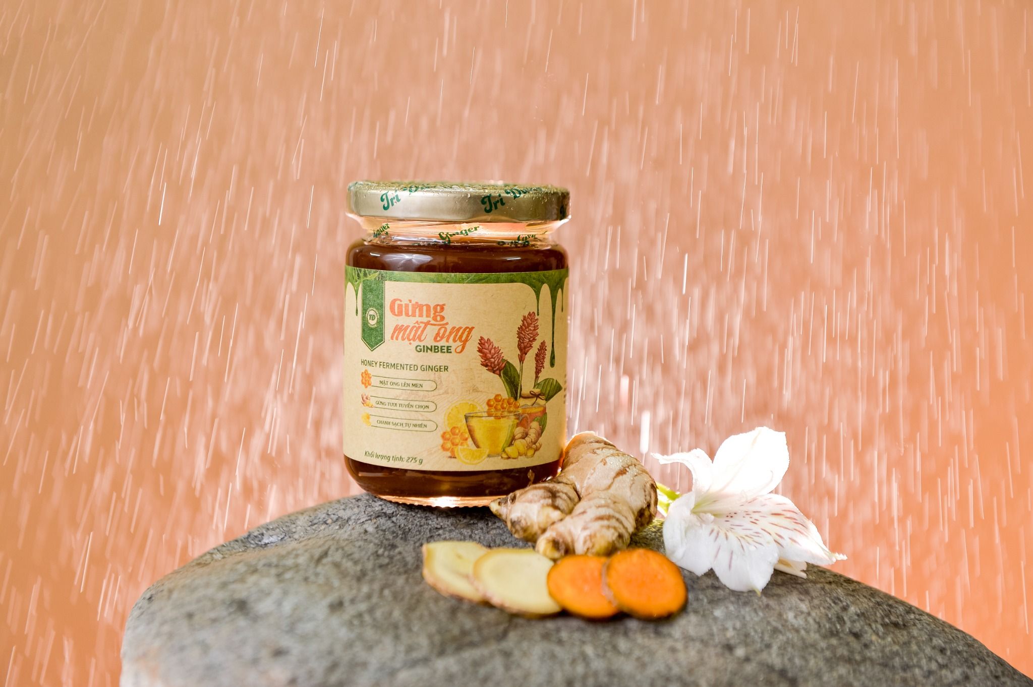 Gừng mật ong lên men Ginbee chanh hũ 275g - Gừng Trí Đức - Công Ty TNHH Xuất Nhập Khẩu Trí Đức
