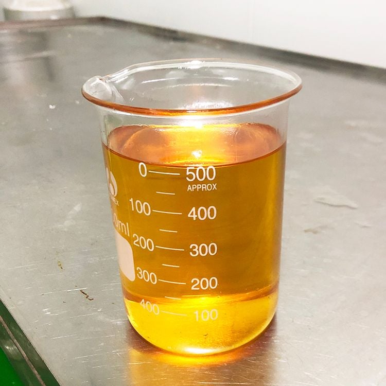 Tinh dầu gừng - Gừng Trí Đức - Công Ty TNHH Xuất Nhập Khẩu Trí Đức