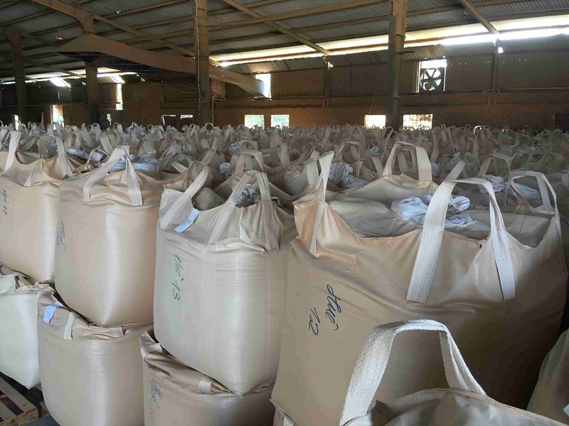 Đá huỳnh thạch - Cát Lọc Nước Dương Hưng - Công Ty TNHH Một Thành Viên Vật Liệu Lọc Nước Dương Hưng