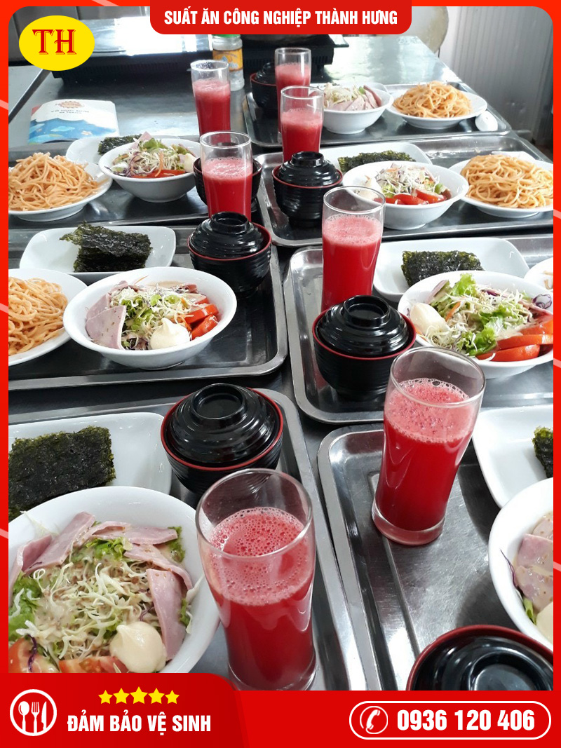 Suất ăn công nghiệp