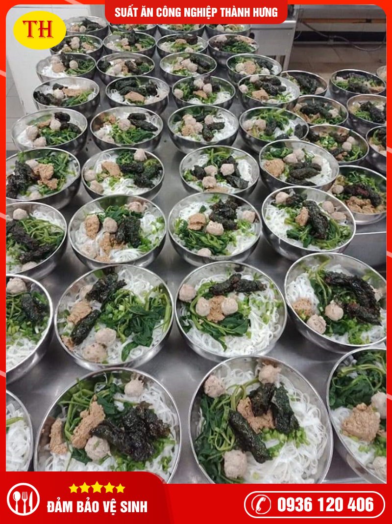 Suất ăn công nghiệp