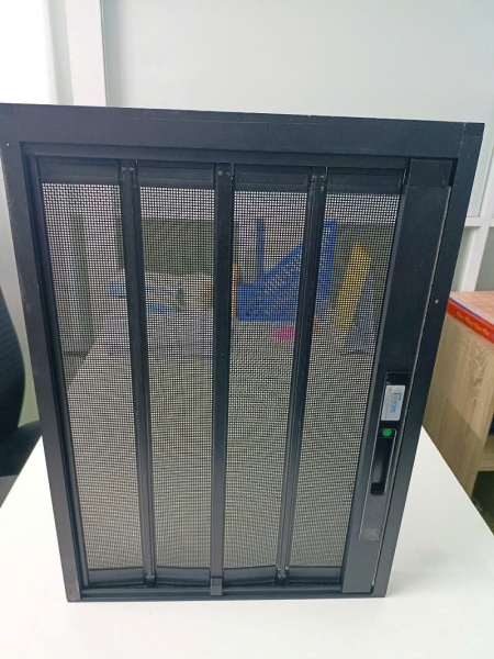 Cửa lưới chống muỗi - Công Ty TNHH Thương Mại Tư Vấn Nội Thất Hoàng Long