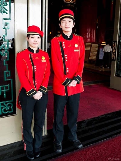 Đồng phục nhà hàng, khách sạn - Công Ty TNHH Sản Xuất Thương Mại Và Dịch vụ Việt Tiến Phát