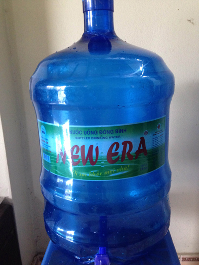 Nước uống đóng bình - Nước Uống Hoàng Gia - Công Ty TNHH Hoàng Gia