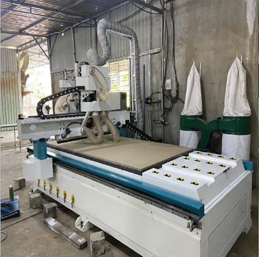 Máy CNC 4 đầu hút chân không 1325 - CNC Decor - Công Ty TNHH MTV Nghệ Thuật CNC