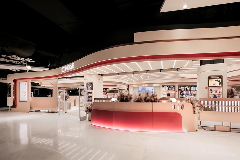 Thiết kế, thi công nội thất cửa hàng mỹ phẩm - CNC Decor - Công Ty TNHH MTV Nghệ Thuật CNC