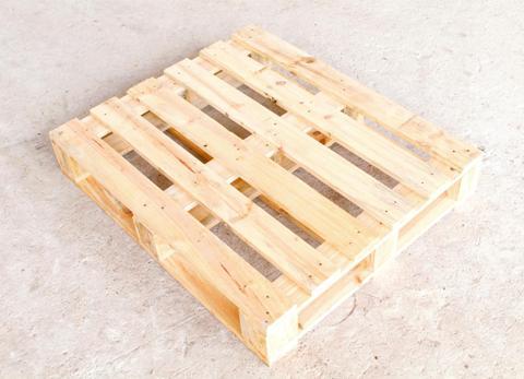 Pallet gỗ 4 hướng nâng - Công Ty TNHH  Thương Mại Dịch Vụ Tân Thịnh Hoàng Gia