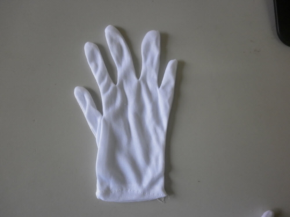 Găng tay vải thun trắng 65-35 - Công Ty TNHH Hải Yến Ebisu