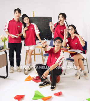 Đồng phục lớp màu đỏ