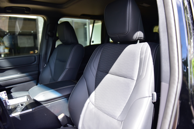 Xe Toyota Land Cruiser LC250
