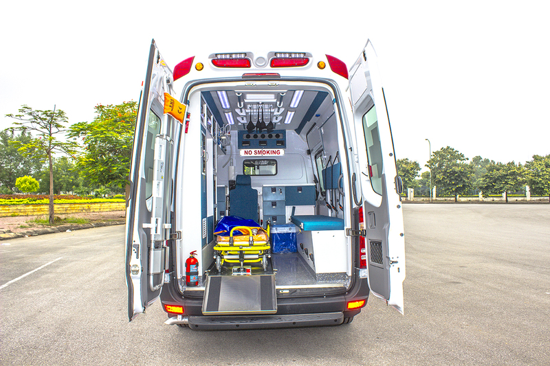 Xe cứu thương Mercedes-Benz Sprinter