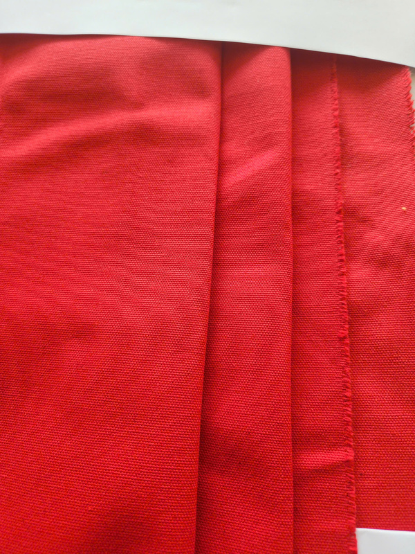 Vải canvas màu đỏ