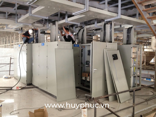 Tủ điện điều khiển - Thiết Bị Tự Động Hóa Huy Phúc - Công Ty TNHH Dịch Vụ Kỹ Thuật Huy Phúc