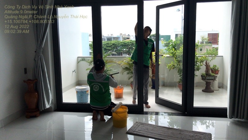 Vệ sinh công ty