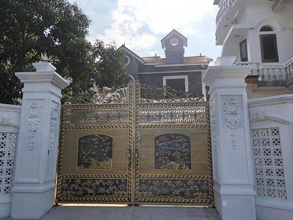 Cổng nhôm đúc biệt thự