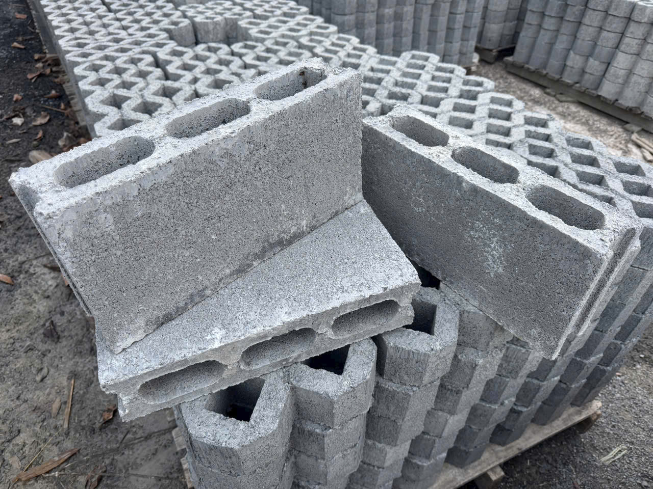 Gạch block - Gạch Block Phương Luân - Công Ty TNHH Sản Xuất Gạch Phương Luân