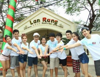 Áo thun đồng phục - May Mặc Diệu Khang - Công Ty TNHH Sản Xuất Thương Mại Diệu Khang