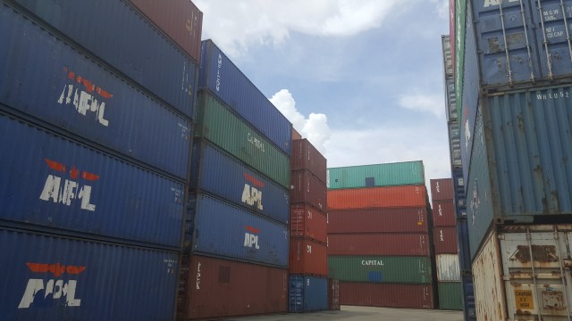 Container - Công Ty TNHH Thương Mại Nam Hoàng Khang