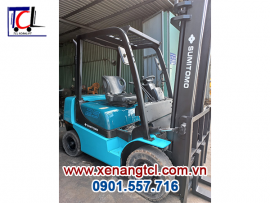 Xe nâng dầu hiệu Sumimoto 2.5 tấn