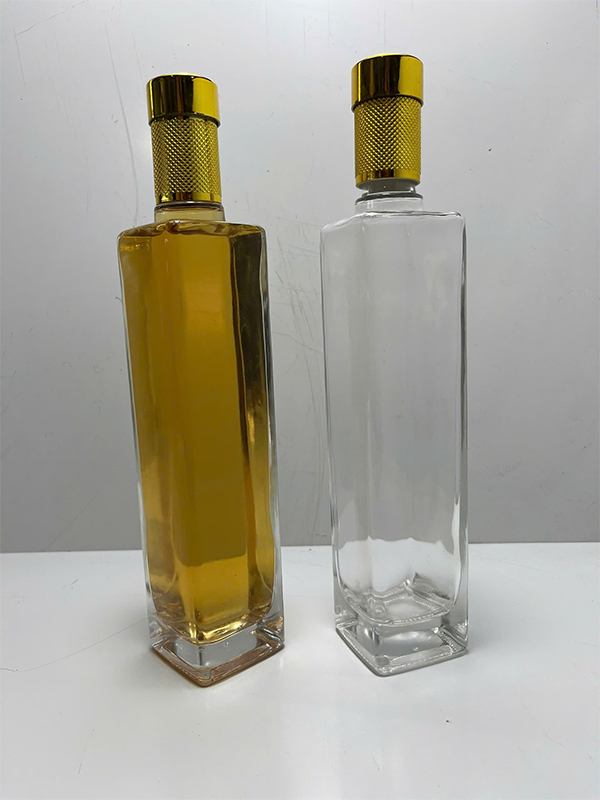 Chai vuông đều cao 500ml