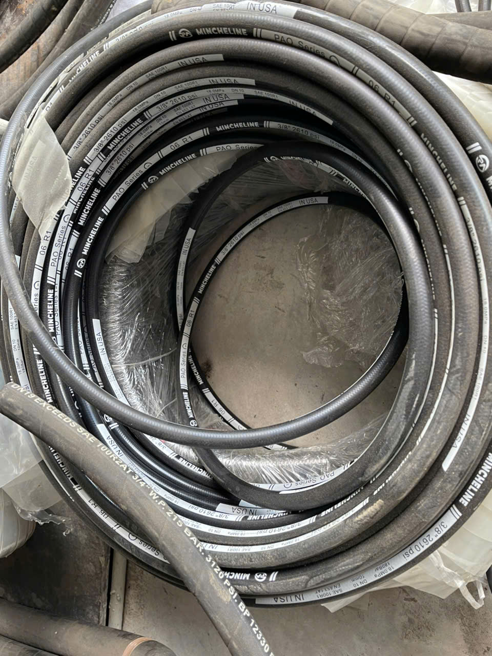 Ống tuy ô thủy lực - Dây Curoa, ống Tuy Ô Thủy Lực  Hàm Long - Công Ty TNHH Một Thành Viên Dịch Vụ Xây Dựng Hàm Long