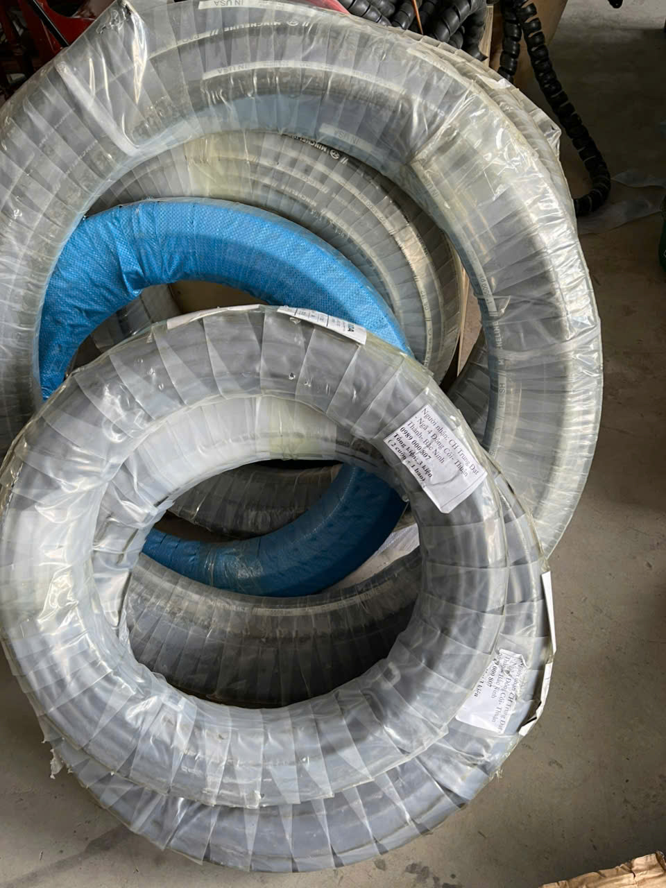 Ống tuy ô thủy lực - Dây Curoa, ống Tuy Ô Thủy Lực  Hàm Long - Công Ty TNHH Một Thành Viên Dịch Vụ Xây Dựng Hàm Long