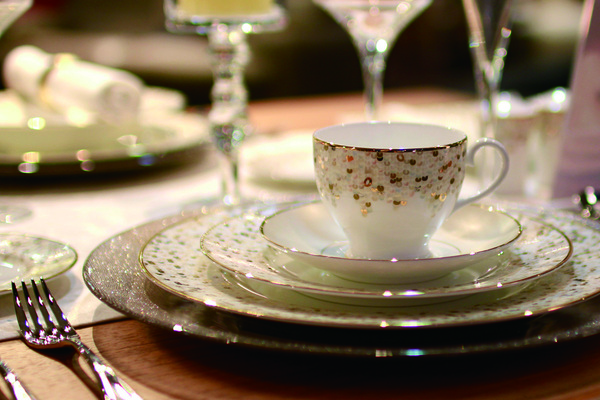 Đĩa sứ, ly sứ - Thiết Bị Bếp Nhà Hàng - Đồ Dùng Khách Sạn Dan&Dan - Công Ty TNHH Dân Và Đan