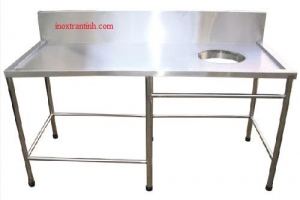 Bàn có lỗ đổ rác