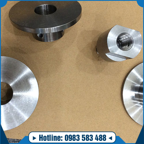 Gia công chi tiết linh kiện cơ khí - Cơ Khí Duy Hiển - Công Ty TNHH Sản Xuất Và Thương Mại Duy Hiển