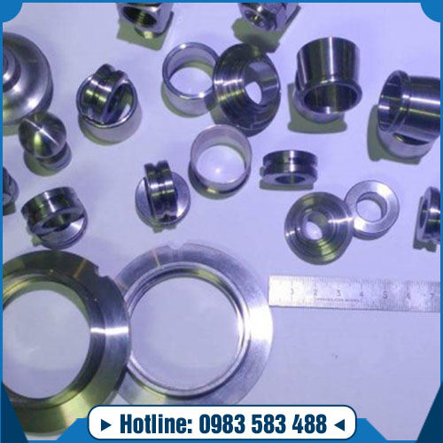 Gia công chi tiết linh kiện cơ khí - Cơ Khí Duy Hiển - Công Ty TNHH Sản Xuất Và Thương Mại Duy Hiển