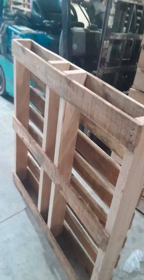 Pallet gỗ 1.1mx1.1m - Vật Liệu Đóng Gói Số 1 - Công Ty TNHH Băng Dính Số 1