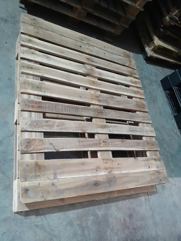 Pallet gỗ 1.1mx1.3m - Vật Liệu Đóng Gói Số 1 - Công Ty TNHH Băng Dính Số 1