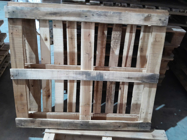 Pallet gỗ 1.1mx1.3m - Vật Liệu Đóng Gói Số 1 - Công Ty TNHH Băng Dính Số 1