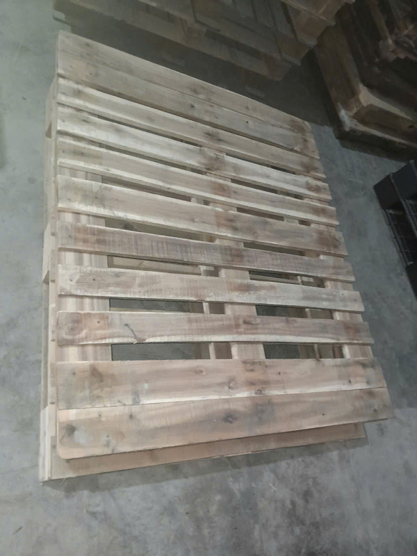Pallet gỗ 1.1mx1.3m - Vật Liệu Đóng Gói Số 1 - Công Ty TNHH Băng Dính Số 1