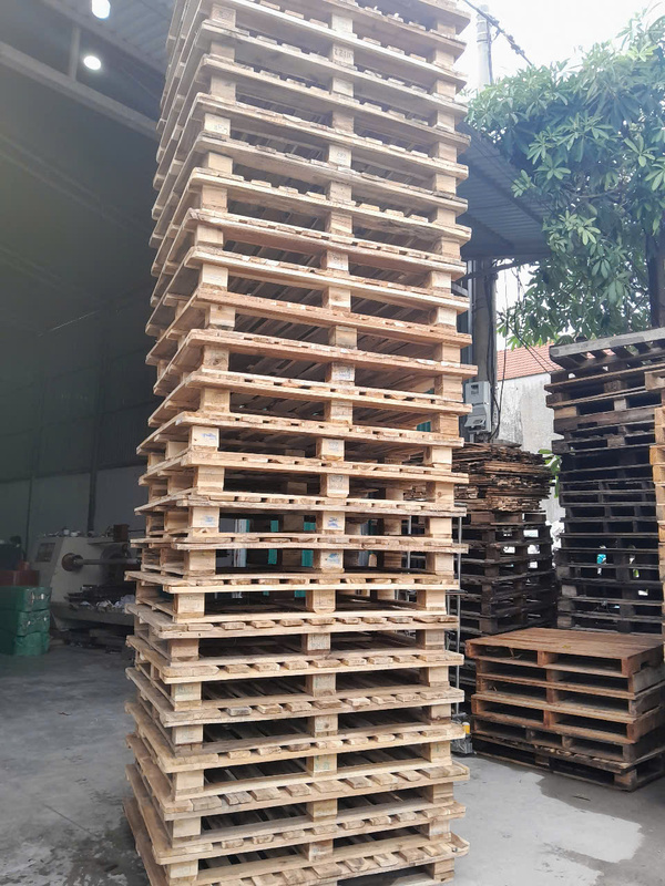 Pallet gỗ 1.1mx1.3m - Vật Liệu Đóng Gói Số 1 - Công Ty TNHH Băng Dính Số 1