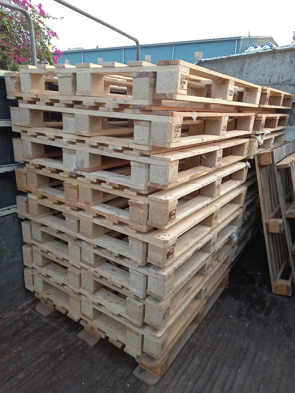 Pallet gỗ 1.1mx1.2m - Vật Liệu Đóng Gói Số 1 - Công Ty TNHH Băng Dính Số 1