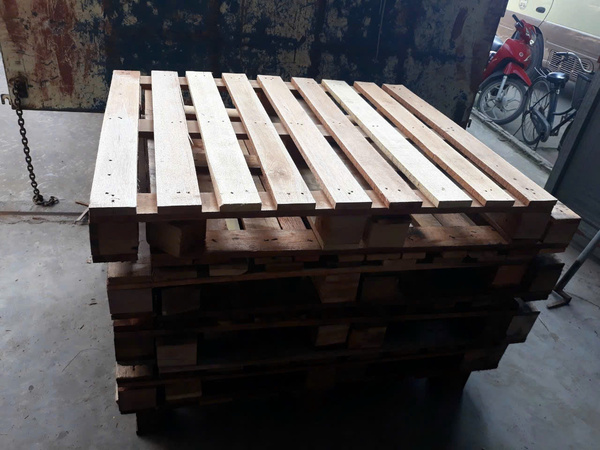 Pallet gỗ 97cmx1.4m - Vật Liệu Đóng Gói Số 1 - Công Ty TNHH Băng Dính Số 1