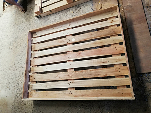 Pallet gỗ