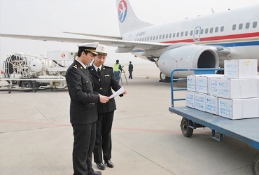 Dịch vụ hải quan - Logistics Hùng Phan - Công ty TNHH Thương Mại Xuất Nhập Khẩu Hùng Phan