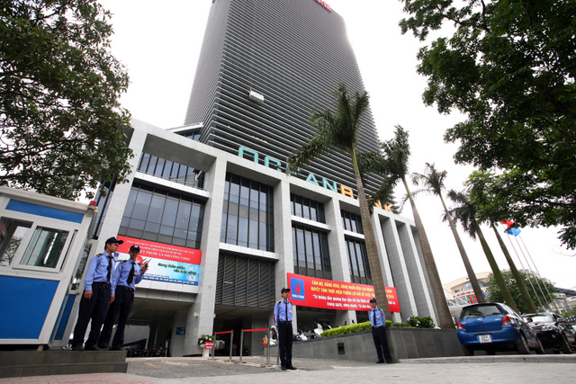 Bảo vệ nhà cao ốc