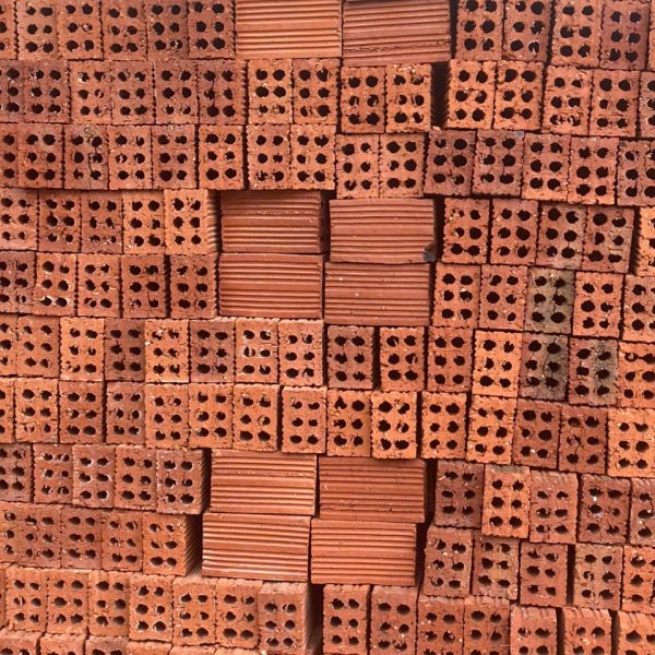 Gạch 6 lỗ Đại Hưng