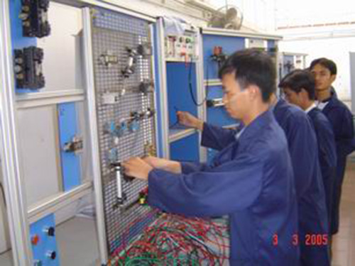 Sửa chữa bảo dưỡng điện công nghiệp - Xây Lắp Điện Thùy Dương - Công Ty TNHH Một Thành Viên Thùy Dương
