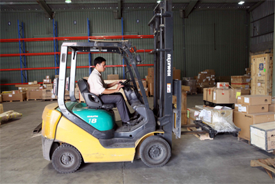 Dịch vụ bốc xếp hàng hóa - Vận Tải Mạnh Cường Quân - Công Ty TNHH Một Thành Viên Mạnh Cường Quân