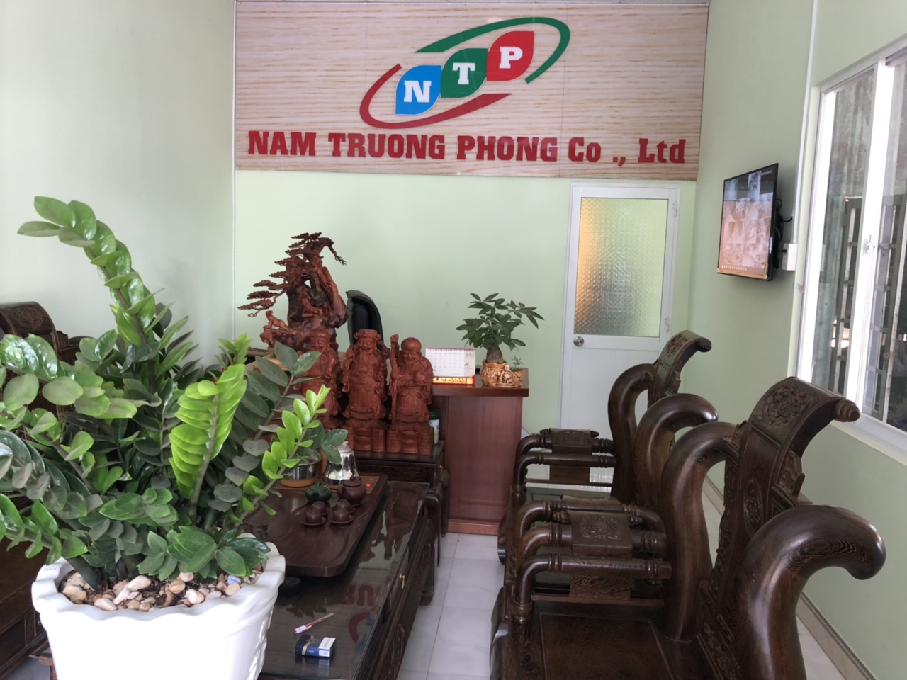 Hình ảnh văn phòng - Ván Lạng Nam Trường Phong - Công Ty TNHH MTV Nam Trường Phong