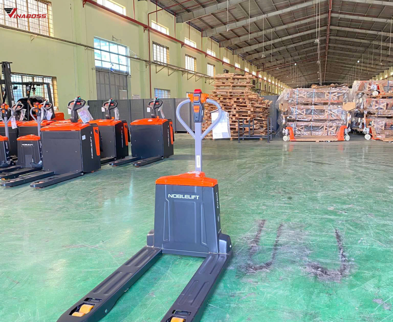 Xe nâng điện thấp PWB15/20 Noblelift