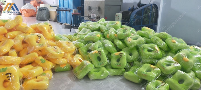 Hình ảnh sản xuất công ty Mi Nguyễn - Quà Tặng Mi Nguyễn - Công Ty TNHH Sản Xuất Thương Mại Dịch Vụ Mi Nguyễn