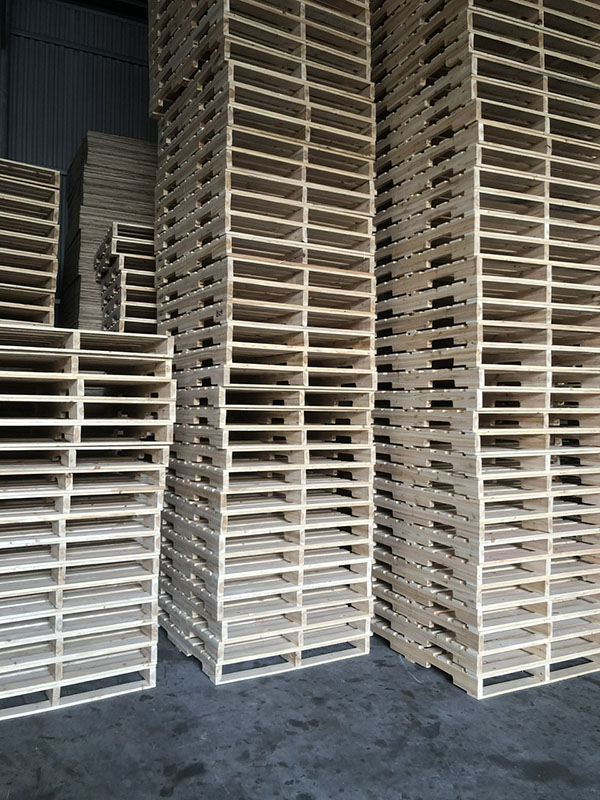 Pallet gỗ