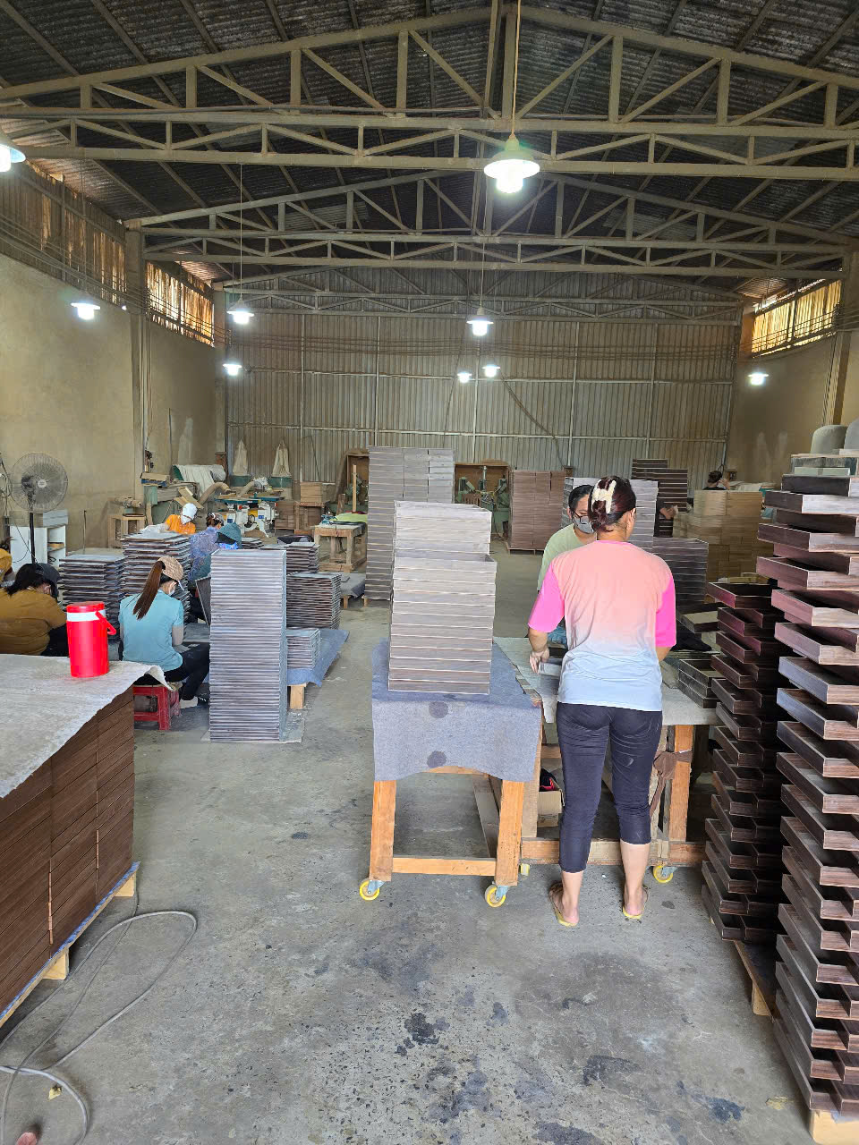 Hình ảnh xưởng gỗ Dương Nam Phát - Hộp Gỗ Dương Nam Phát - Công Ty TNHH Sản Xuất Gỗ Dương Nam Phát